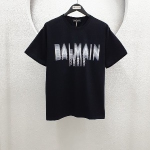 [국내배송] 발망 23 SS BALMAIN 그라데이션 로고 프린팅 티셔츠 블랙