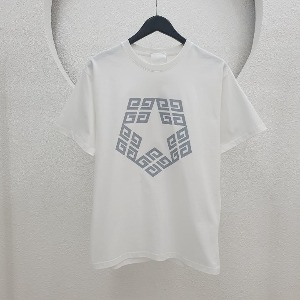[국내배송] 지방시 23 SS GIVENCHY 4g 스타 로고 프린팅 티셔츠 화이트