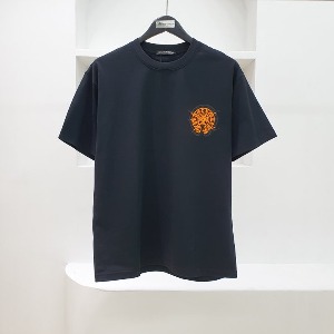 [국내배송] 크롬하츠 23 SS CHROME HEARTS 야광 로고 프린팅 티셔츠 블랙