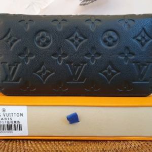 [국내배송] 루이비통 LOUIS VUITTON 불박 블랙 지퍼 장지갑