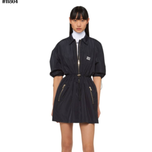 [국내배송][반품가능] 미우미우 MIUMIU 여성 로고 프린트 테크니컬 실크 미니 드레스