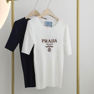 [국내배송][반품가능] 프라다 PRADA 로고 실크 크루넥 스웨터 2color