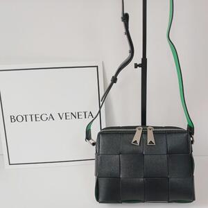 [국내배송] 보테가베네타 BOTTEGA VENETA 숄더백 블랙